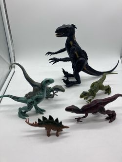 Jurassic World Dinosaur Action Figures Lot
