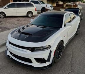 Dodge Charger Carbon hood