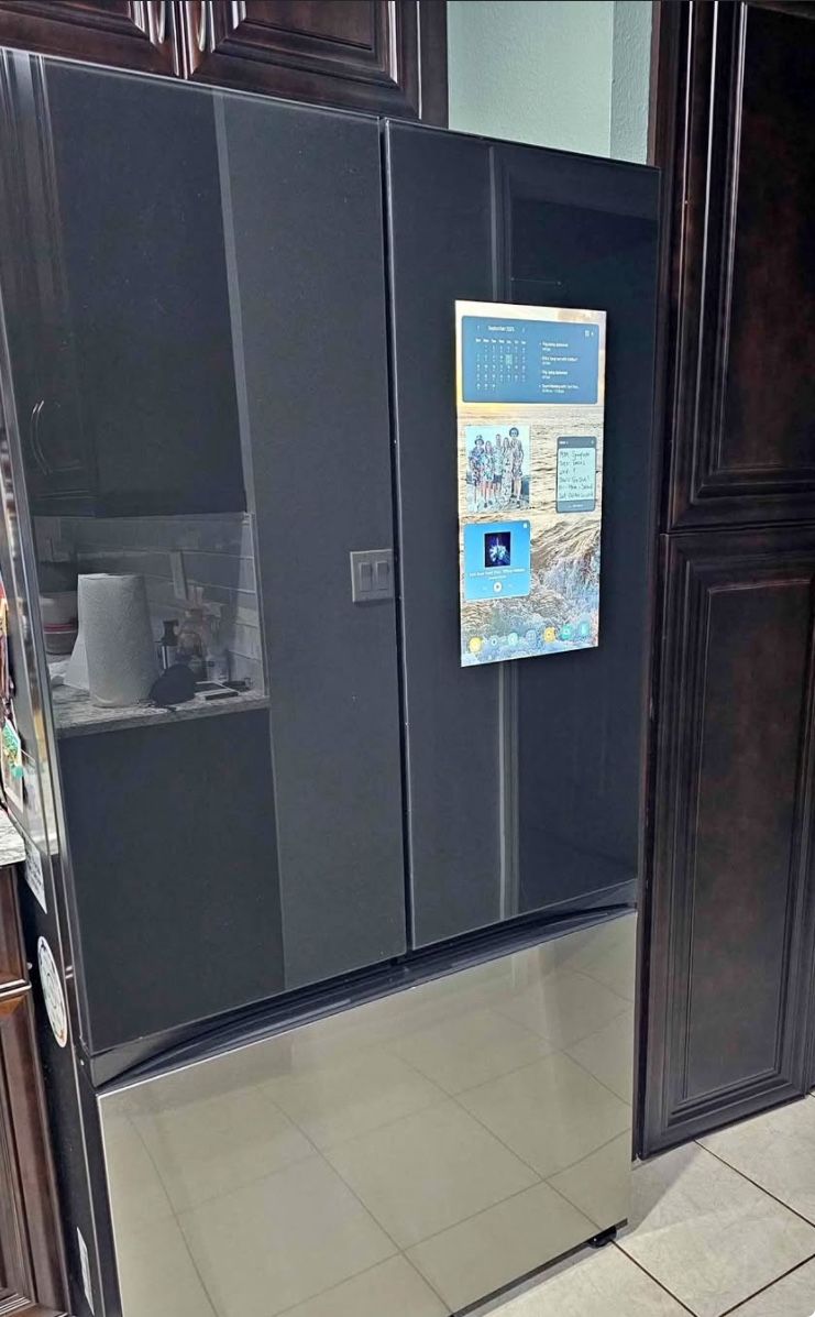 Samsung-Family-Hub-Refrigerator