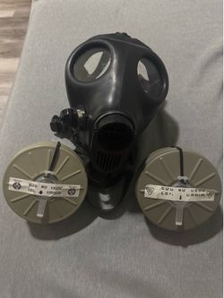 Gas Mask with 2 filters