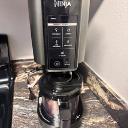 Brand new Ninja Creami – never used, no box.