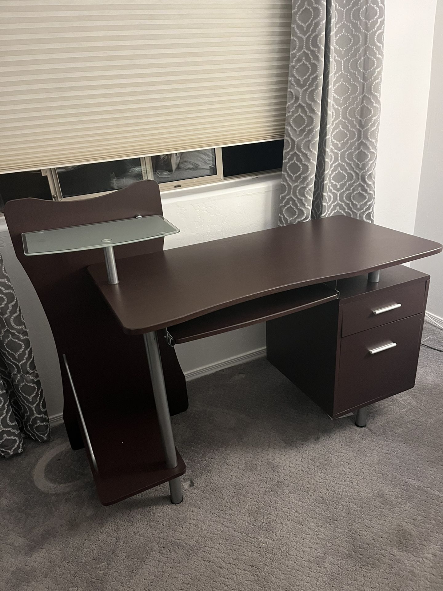 Like New Desk