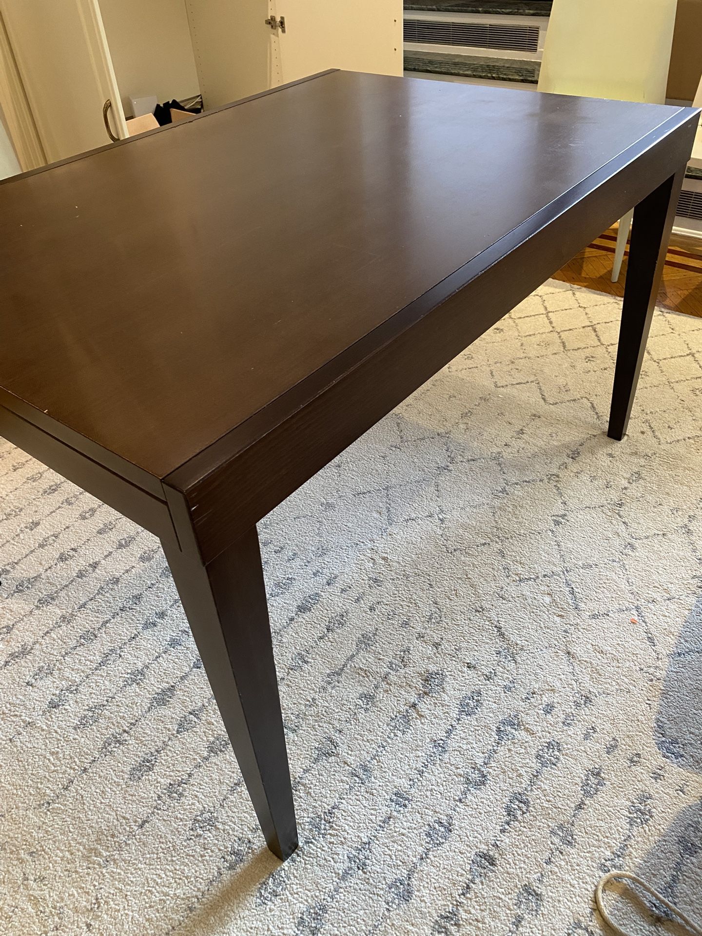 Extendable Dining Table 