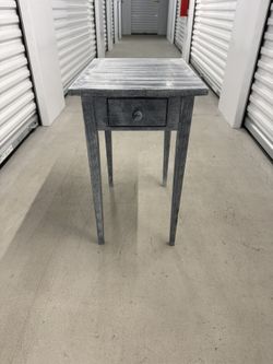 Distressed Gray Solid Wood Side Table with Fake Drawer (15 x 20)