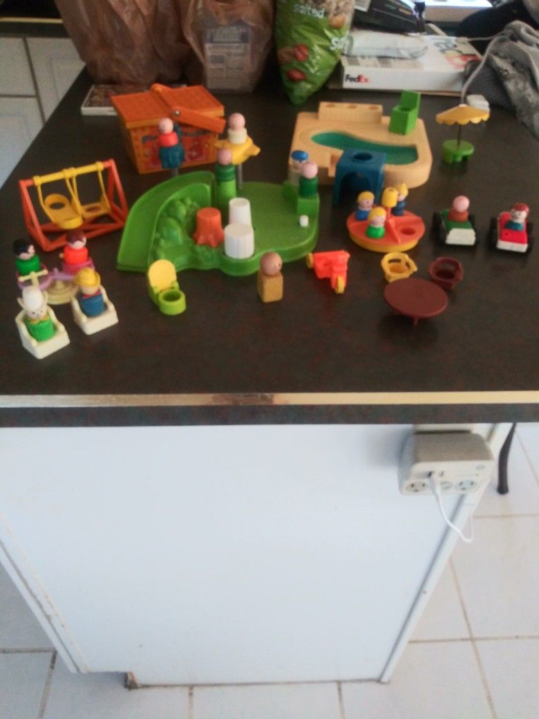 Vintage Fisher Price Play Sets and People