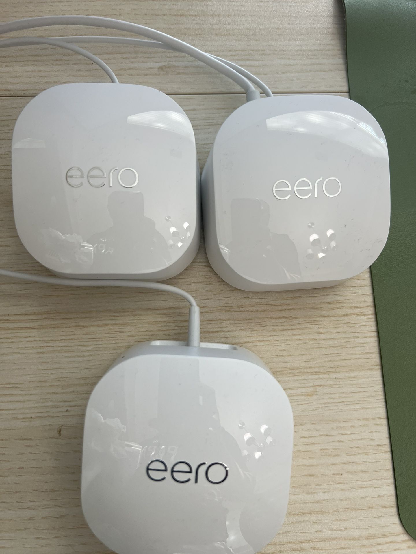 Eero 6+ mesh Wi-Fi router / Extender