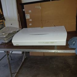 Kenmore  Range Hood   White 75 Dllrs  30 inchs 