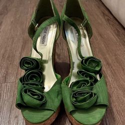 Steve Madden Green/Red Cork Wedges