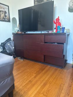Free dresser