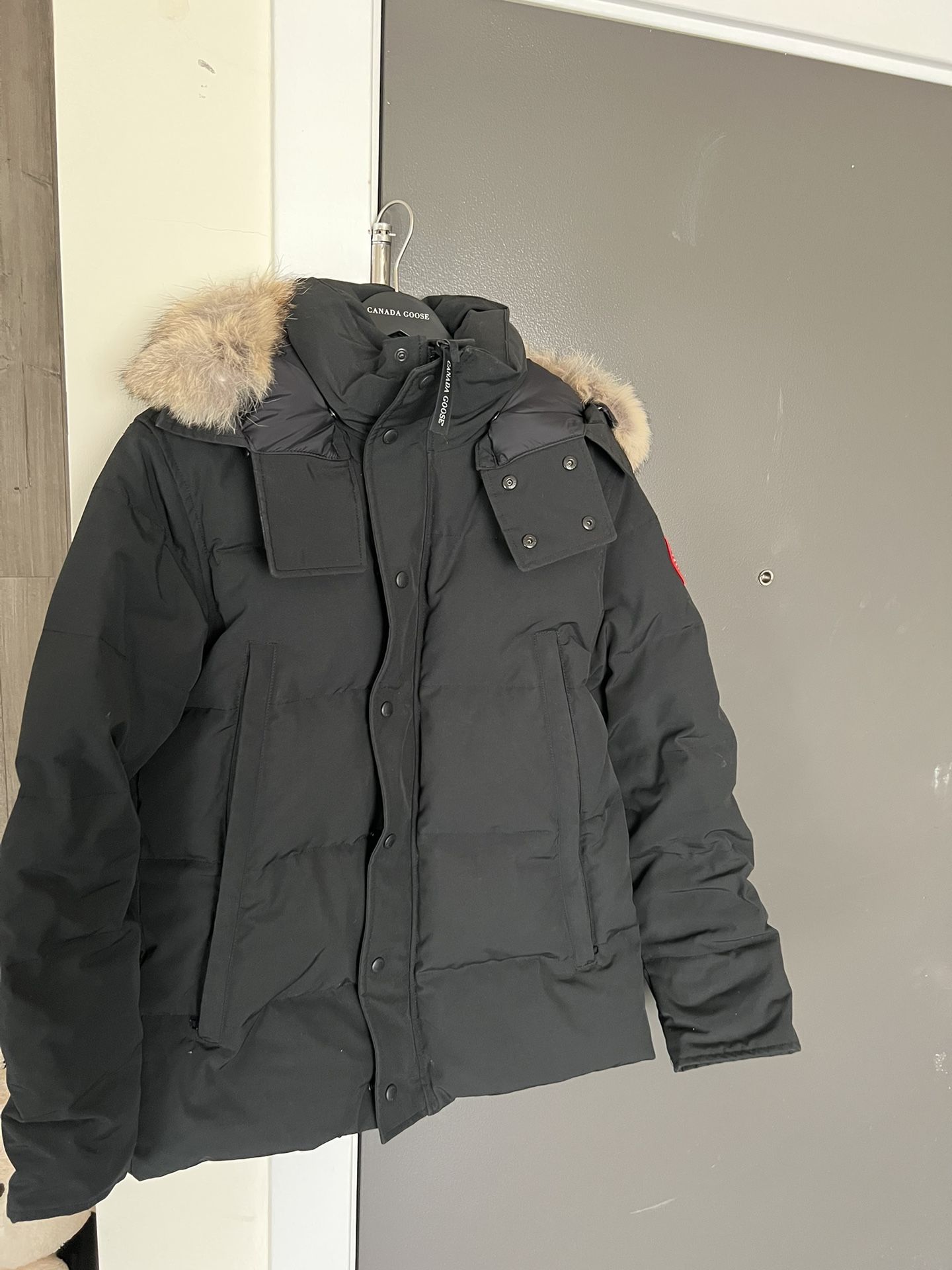 CANADA GOOSE MENS COAT