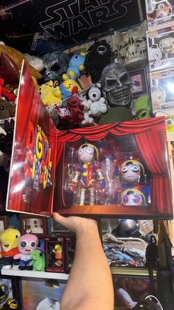 The Amazing Digital Circus- Pomni (Deluxe Figure Set)