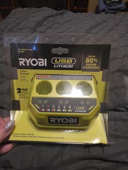 RYOBI USB LITHIUM 3PORT CHARGER AND2 BATTERIES