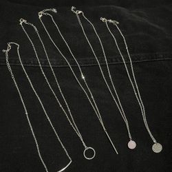 5 Faux Silver Necklaces With Jewelry Bag
