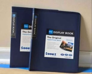 2 Display Books
