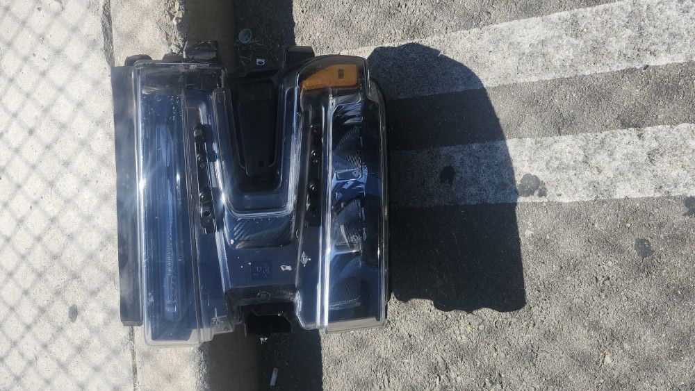 2022 Silverado Headlight Right 