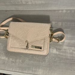 Dogsby Beluchi Purse