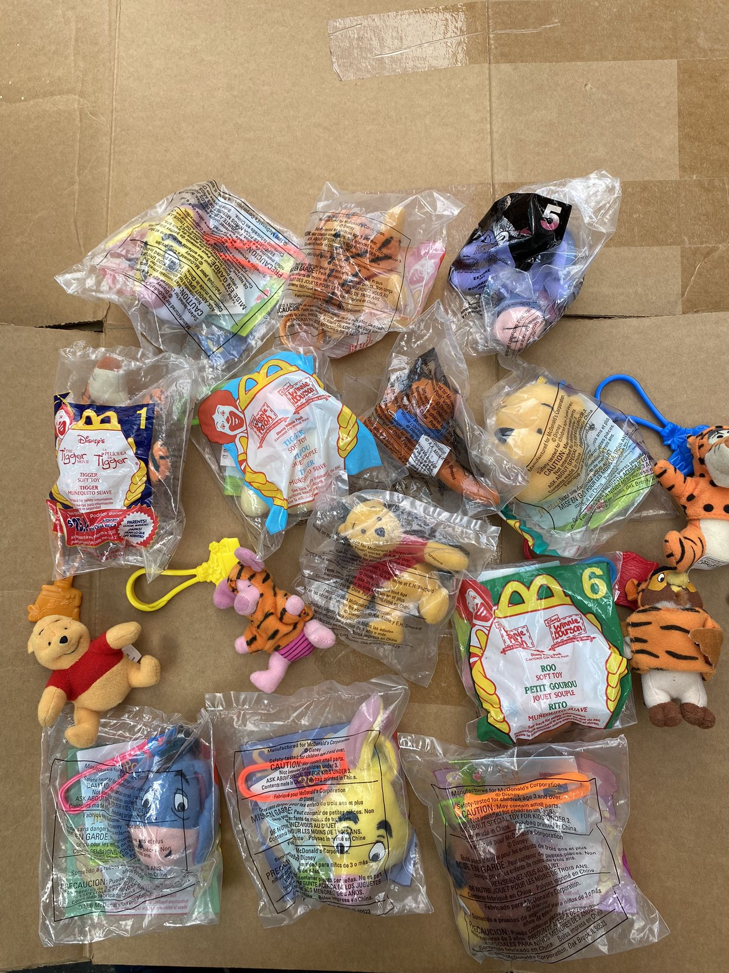 New 16 McDonald’s Winnie The Pooh Backpack Clips Toys 1(contact info removed) 2002