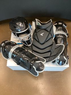 Easton Fastpitch Catchers Set