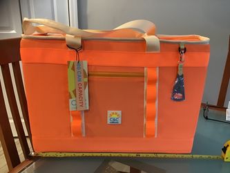 NEW~C&C CALIFORNIA~Vibrant Orange 30 Can Capacity Insulated Cooler Tote Bag~Front Pocket~Opener