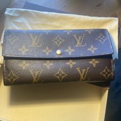 Louis Vutton Authentic 