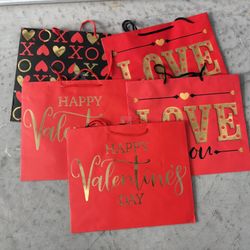 $1 for Small Valentines Day Gift Bags (5)