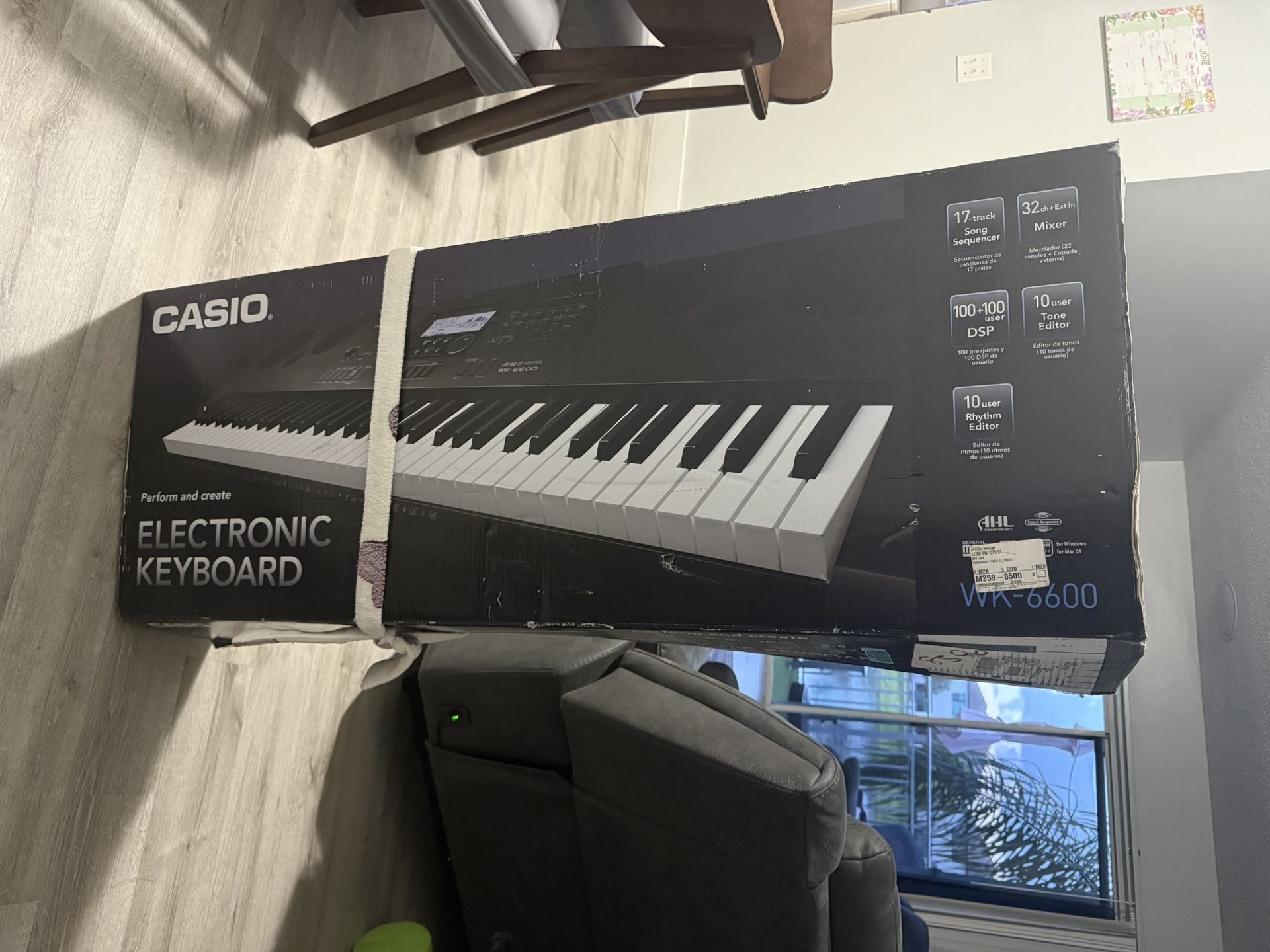 Casio WK-6600 76-Key Workstation Keyboard