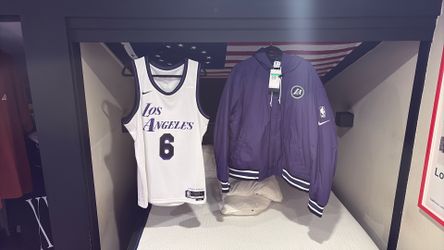 Nike LeBron James Laker Jersey and Jacket XL men’s