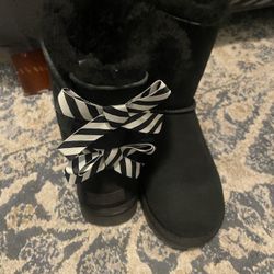 Bailey Bow Diagnol Stripe UGG Boots