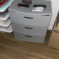 Storage bin