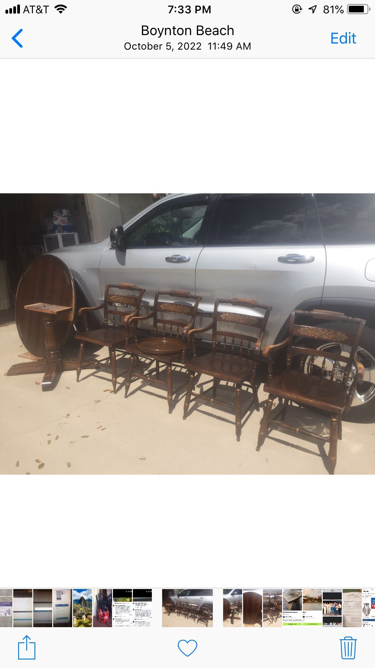 Brown Table Whit 4 Chairs
