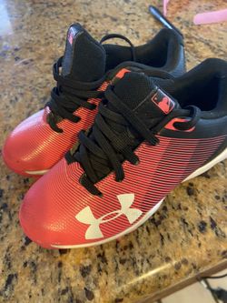 Girl Baseball Cleats