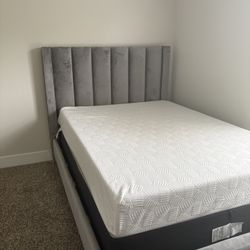 Bed Frame + Box Spring (Full size) (Good Condition) 