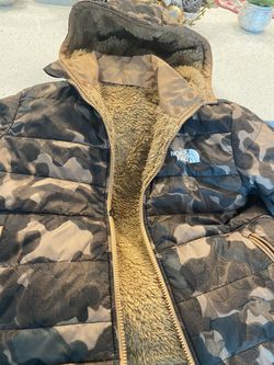 Kids North Face Reversible Jacket Size M