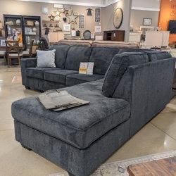 🛋️ NEW  Bargain Comfy Sectional Reversible w/Pillows 🚛  Avail 🛋️