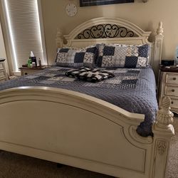 Thomasville King size bedroom set