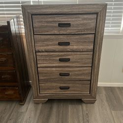 Wood Dresser 