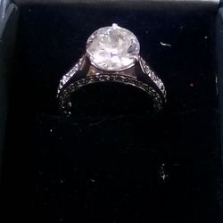 Lady Engagement Ring 