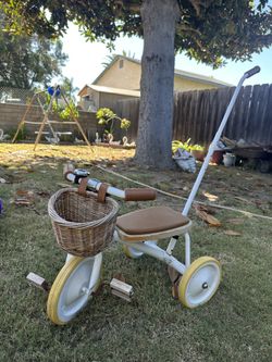 Banwood Cream Toddler Trike Bike