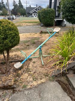 Kids Outdoor Metal Seesaw Teeter Totter