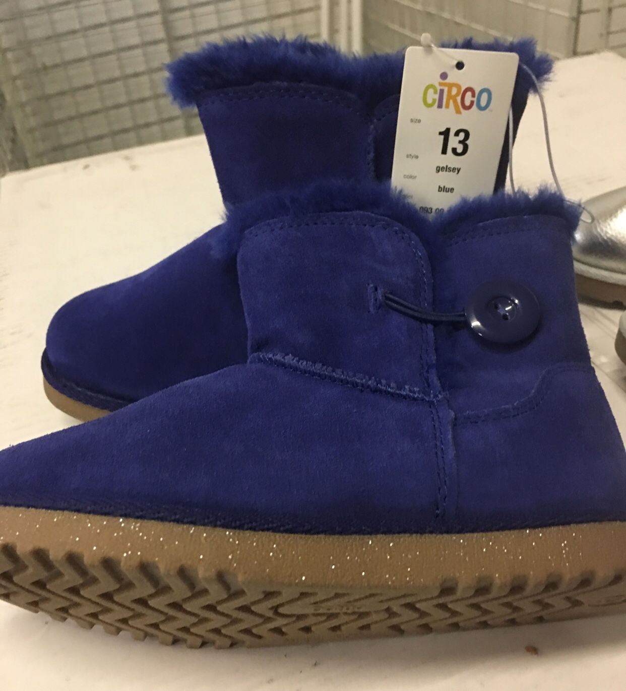 Girls boots