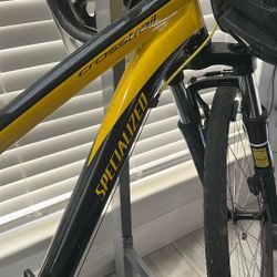 Specialized Crosstrail Bike Medium
