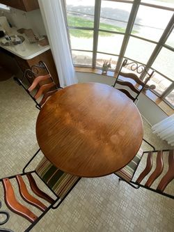 Dinner Table and 4 chairs