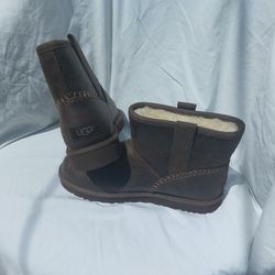 Women's UGG boot