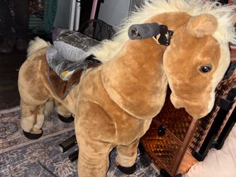 Self rolling horse