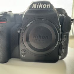   Nikon  D500 Like new