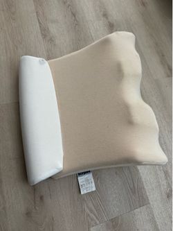 Burplee for colic and tummy time