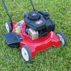 Lawn Mower With New Blade $140 Firm Not Negociable
