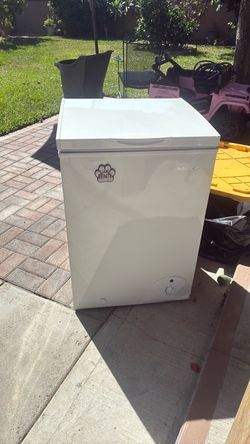 Chest freezer