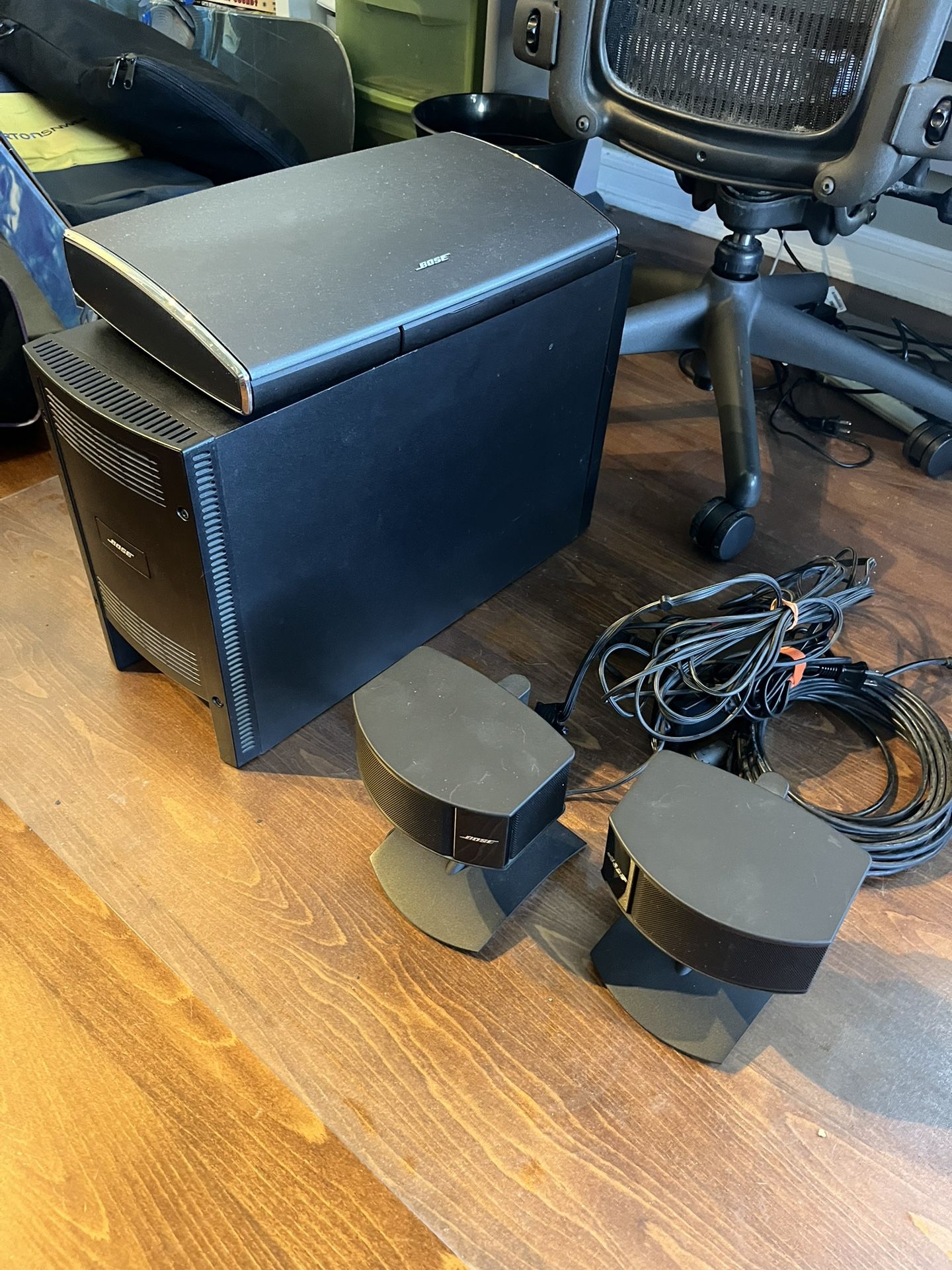 3 Bose Lifestyle Systems 235 and V35