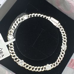 Pandora bracelet size 7.9in